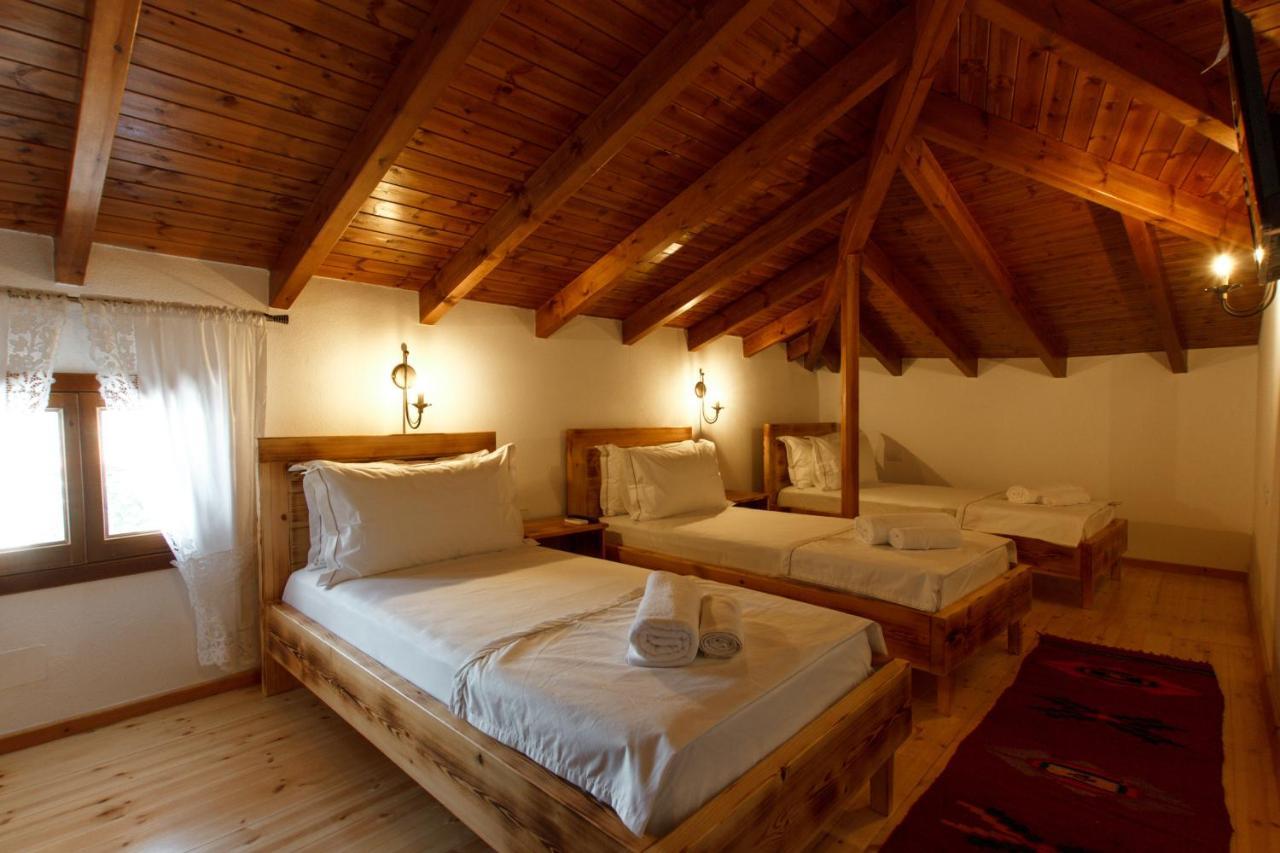 Hotel Sarajet 1821 Гірокастра Екстер'єр фото