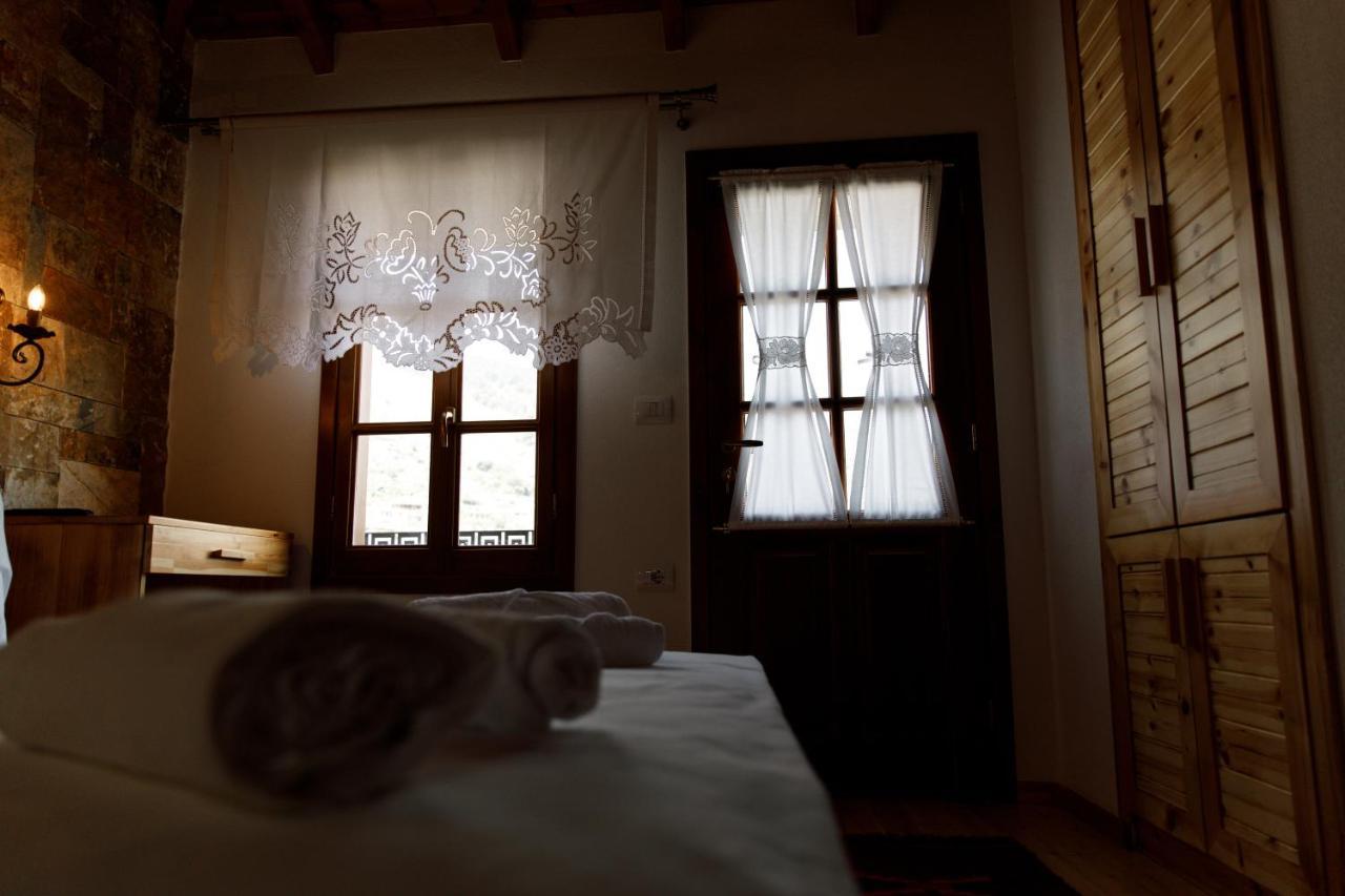 Hotel Sarajet 1821 Гірокастра Екстер'єр фото