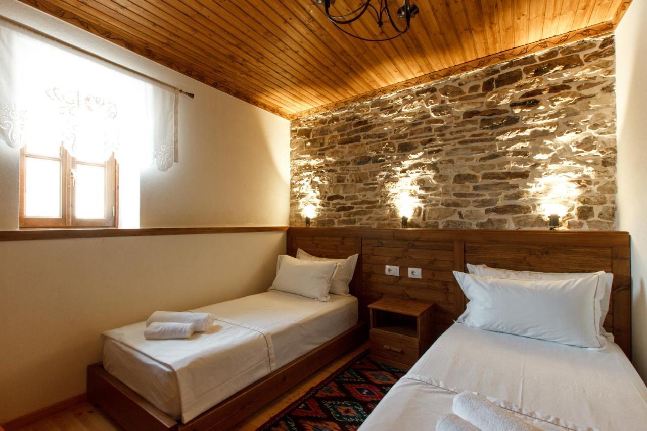Hotel Sarajet 1821 Гірокастра Екстер'єр фото